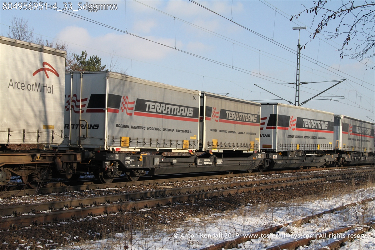 804956951-4_33_Sdggmrss.JPG
